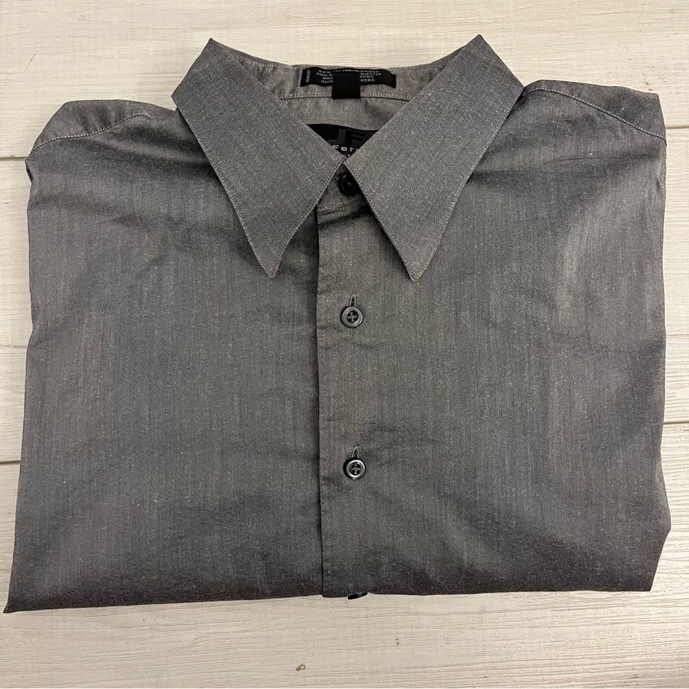 J. Ferrar Long Sleeve Button-Down Dress Shirt